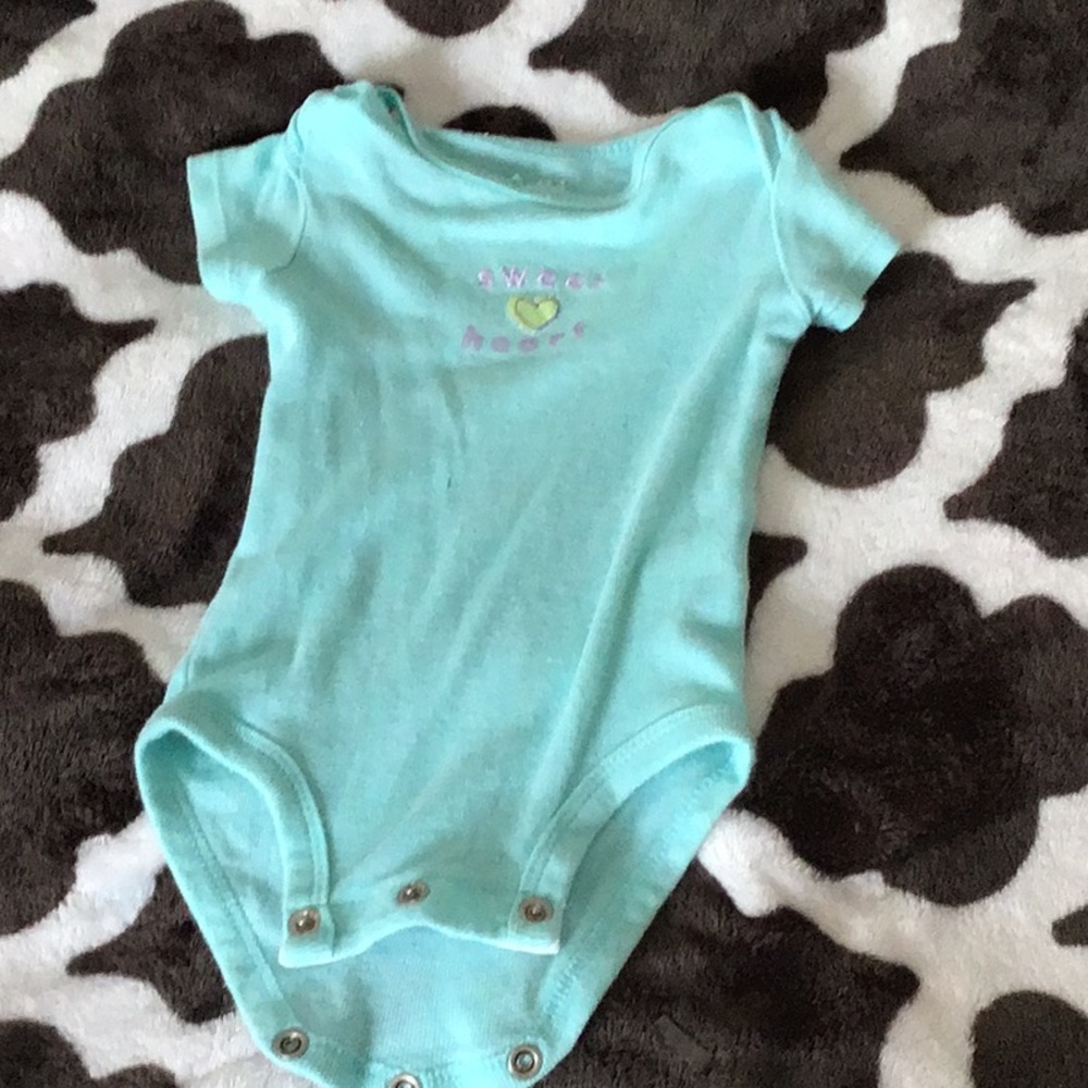 A three set of a out fits